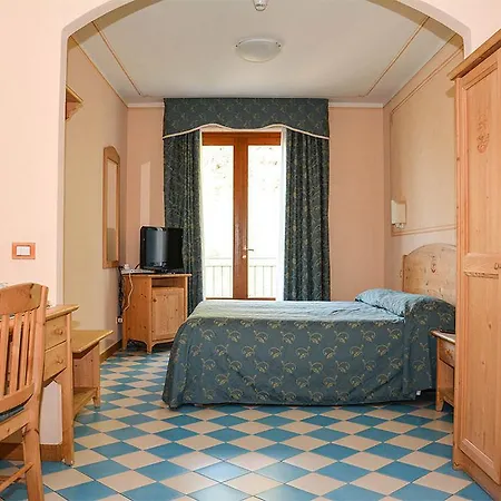 Hotel Ruscello Garni 3*